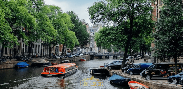 Canal Cruise Amsterdam